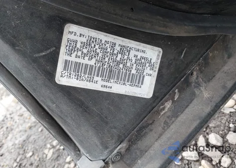 1998 Toyota Avalon Xl z USA, uszkodzony, nr VIN 4T1BF18BXWU247090